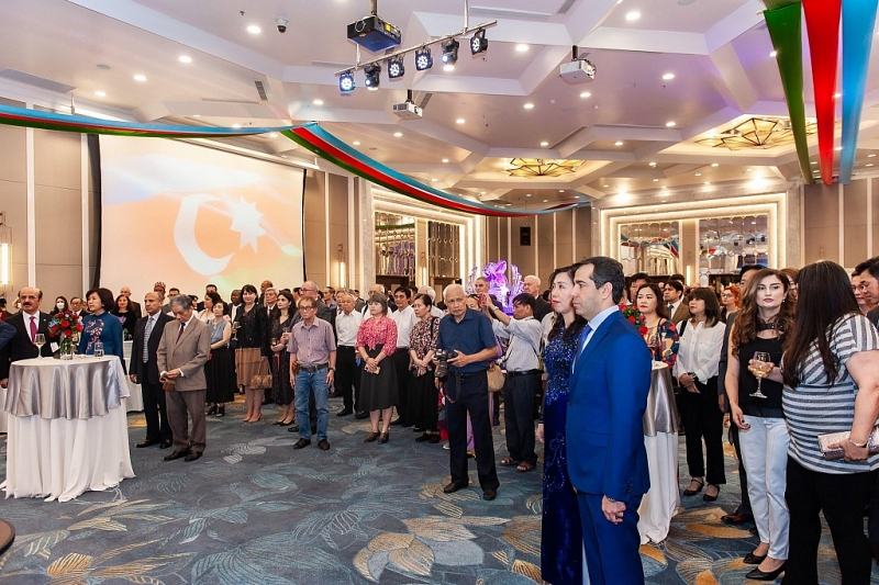 Празднование Дня Республики Азербайджана и 30 летия со дня установления дипломатических отношений между Вьетнамом и Азербайджаном