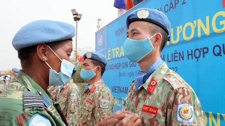 Вьетнамский полевой госпиталь 2-ого уровня №4 получил медаль ООН за миротворческие операции