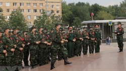 Делегация Вьетнамской народной армии возложила цветы к памятнику Хо Ши Мину в Москве