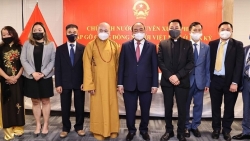 Президент Нгуен Суан Фук встретился с представителями вьетнамской общины в США