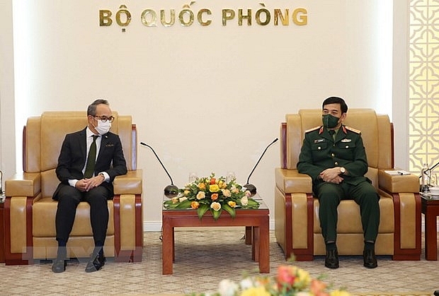 Генерал армии Фан Ван Зянг принял посла Таиланда