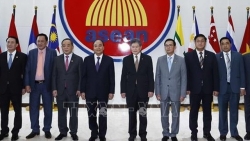 Вьетнам придает особо важное значение отношениям с АСЕАН