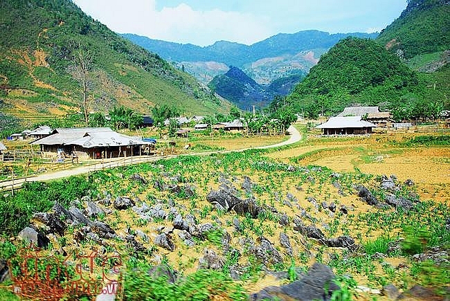 Красота  уезда Туачуа провинции Дьенбьен
