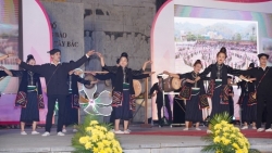 Чествование танца «Сое» народности Тхай – культурного нематериального наследия человечества