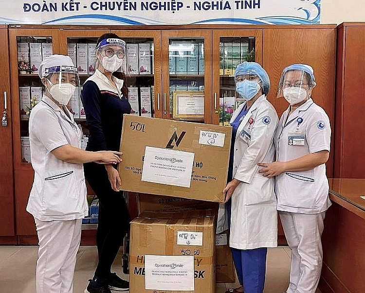 Организация Operation Smile Vietnam собрала более 2 миллиардов донгов для поддержки Вьетнама в борьбе с эпидемией COVID-19