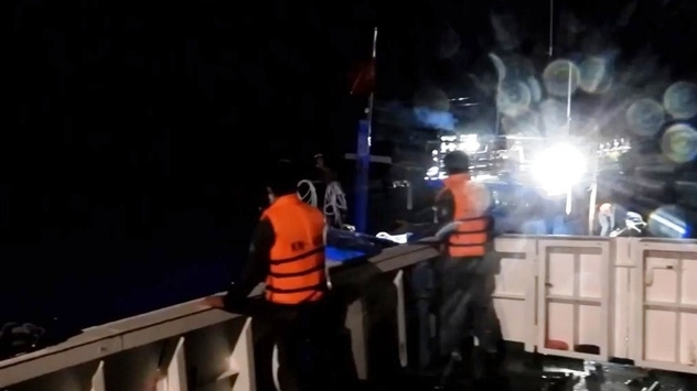 Спасение рыбаловного судна в водах Чыонгша