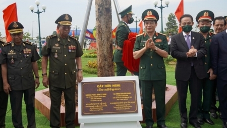 Строительство границы мира, дружбы и устойчивого развития между Вьетнамом и Камбоджей