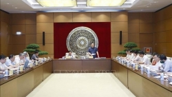 Председатель Нацсобрания Вьетнама провёл рабочую встречу с Исследовательским институтом законодательства