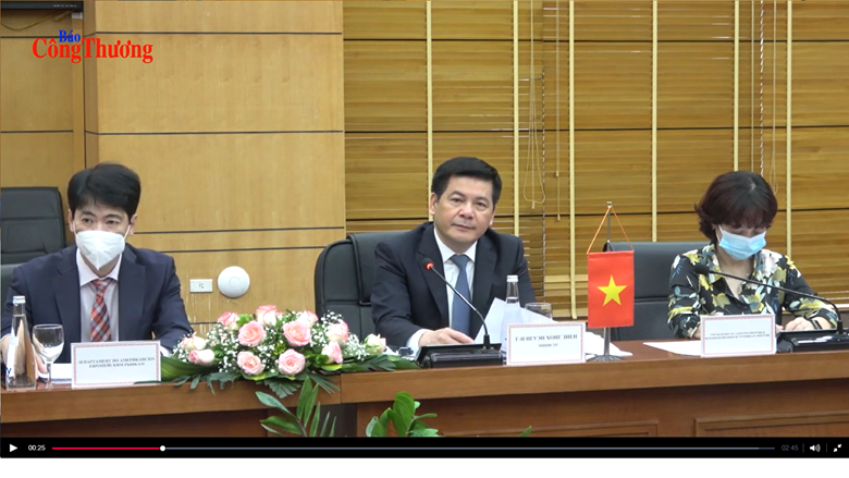 Вьетнам и Россия будут и впредь продвигать эффективное сотрудничество во всех областях