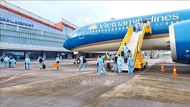 В аэропорту Вандон приземлился 4-й последний рейс в рамках пилотной программы приема пассажиров с «вакцинными паспортами»