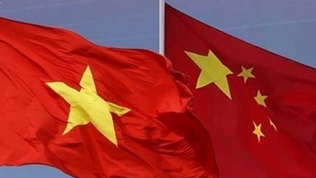 Руководители Вьетнама направили поздравления с 73-й годовщиной образования КНР