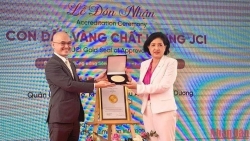 Первая больница в дельте реки Меконг получила золотую печать аккредитации