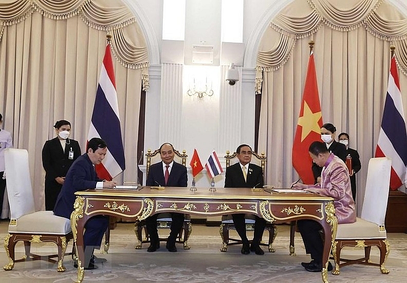 Вьетнам придает большое значение развитию усиленного стратегического партнерства с Таиландом