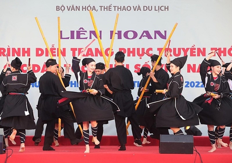 Уникальные костюмы этнических меньшинств Вьетнама