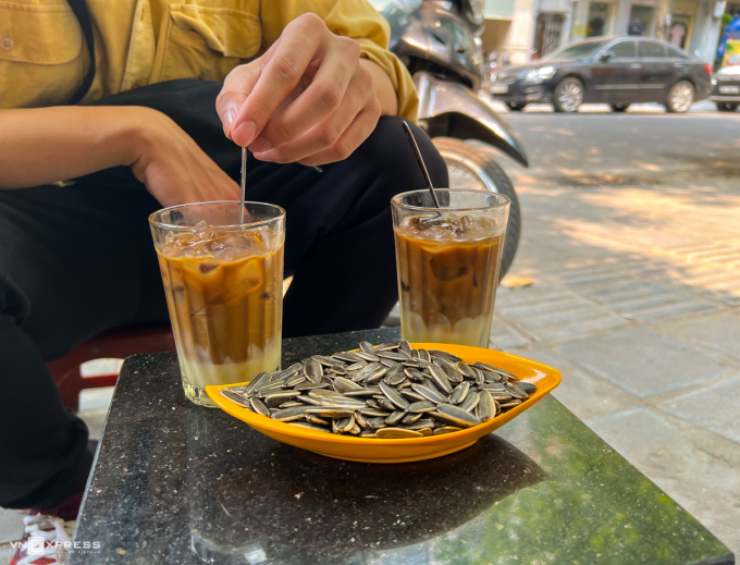 Вьетнамский кофе со льдом и молоком вошел в топ вкуснейших блюд мира