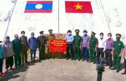 Провинция Тхыатхиен-Хюэ выделила более 1 млрд донгов на продовольствие для провинций Салаван и Секонг (Лаос)