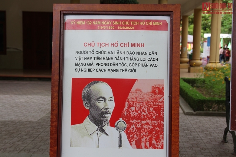 Нгеан: тематическая выставка «Хо Ши Мин – самое прекрасное имя в мире»