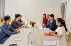 Замминистра иностранных дел Вьетнама Фам Куанг Хиеу провел встречу с Обществом вьетнамских интеллектуалов и экспертов в Швейцарии
