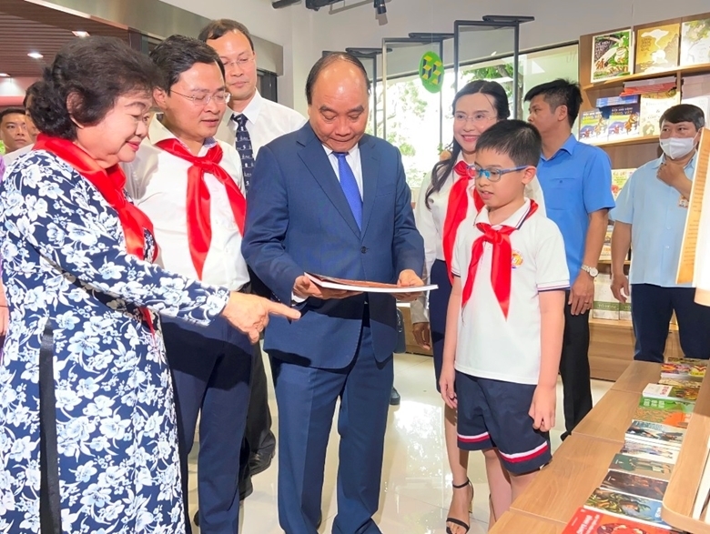 Президент Вьетнама принял участие в праздновании 65-летия создания издательства «Кимдонг»