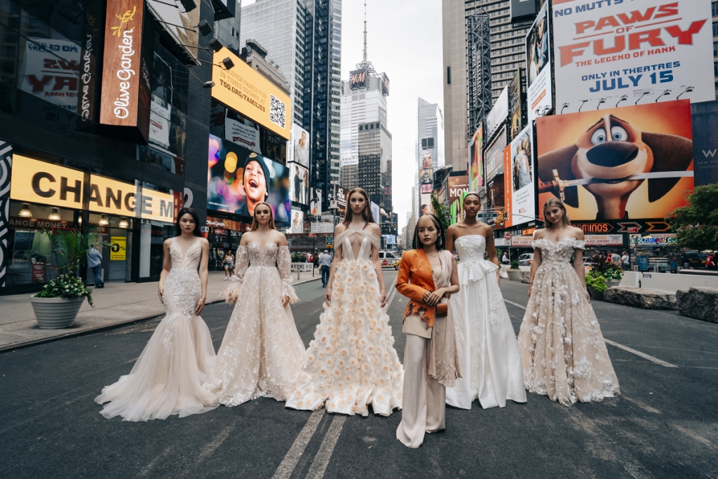 Вьетнамские свадебные платья завоевывают международный подиум