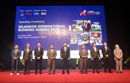 Вьетнам принял участие в 6-м Селангорском международном бизнес-саммите