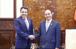 Президент Нгуен Суан Фук принял посла ОАЭ в связи с окончанием его срока работы во Вьетнаме