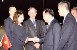 Председатель НС СРВ Выонг Динь Хюэ прибыл в Канберру, начав официальный визит в Австралию