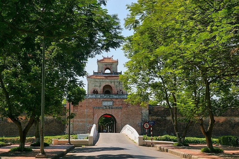 Великолепная красота ворот имперского города Хюэ