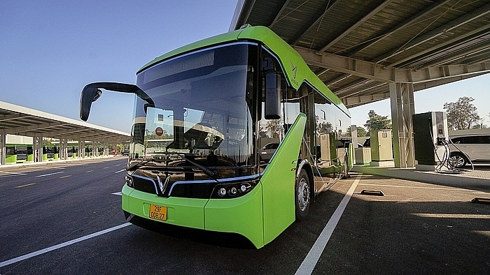 Первые вьетнамские электробусы стали общественным транспортом столицы Ханоя
